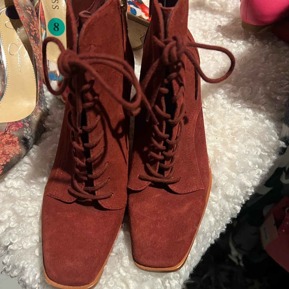 These burgundy Vince camuto boots, never worn